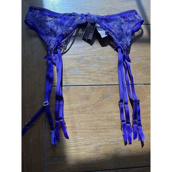 Victoria's Secret XS/S VERY SEXY* STARSTRUCK GARTER BELT Bright Violet - Picture 2 of 8